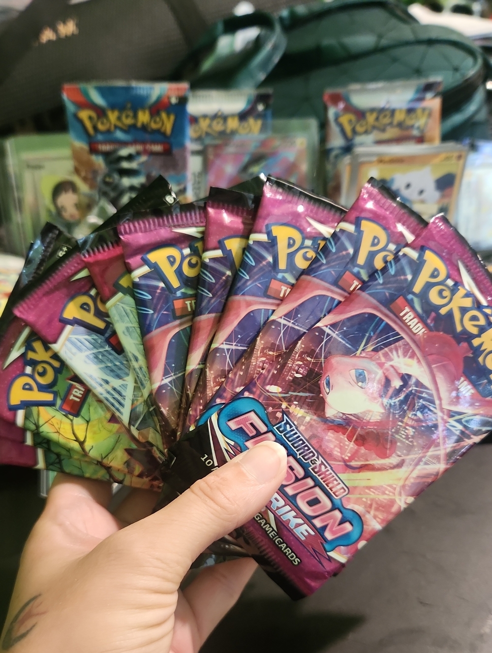 x10 Fusion Strike Booster Packs